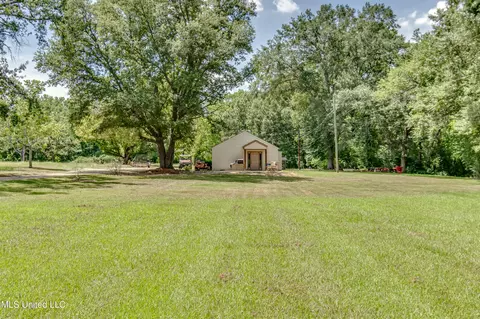 5925 Scotland Rd, Bentonia, MS 39040