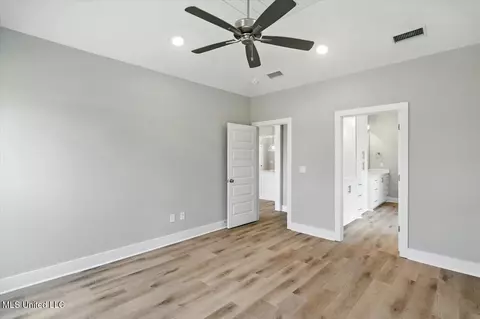 Bedroom - 913 Brunswick Ct, Flowood, MS 39232 photo 1 of 4