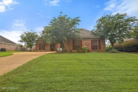 318 Towne St, Brandon, MS 39042