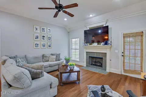 318 Towne St, Brandon, MS 39042 photo 8