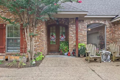 318 Towne St, Brandon, MS 39042 photo 3