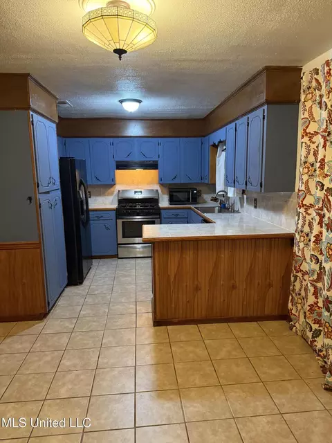 281 E Mcpherson Dr, Monticello, MS 39654 photo 9