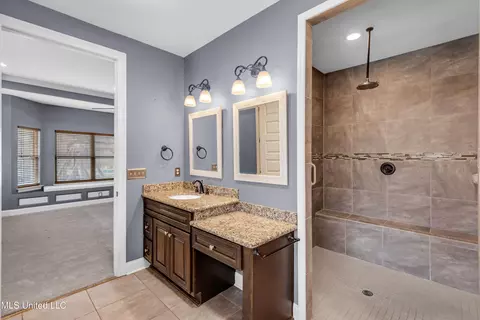 Bath - 13505 E Glendale Rd, Vancleave, MS 39565 photo 2 of 7