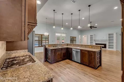 Kitchen - 13505 E Glendale Rd, Vancleave, MS 39565 photo 3 of 4