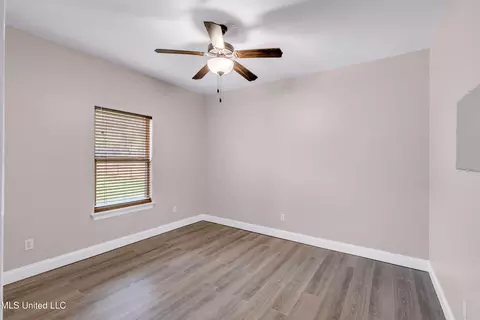 Bedroom - 13505 E Glendale Rd, Vancleave, MS 39565 photo 2 of 4
