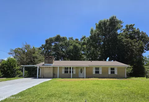 346 Tanglewood Dr, Biloxi, MS 39531