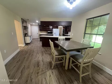 17116 Pierce St, Moss Point, MS 39562 photo 10