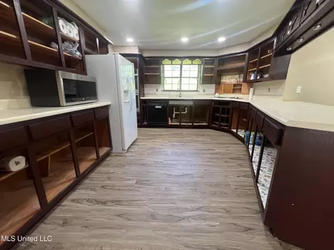 17116 Pierce St, Moss Point, MS 39562 photo 6