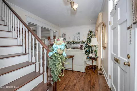 Entry Way - 4019 Bellview Ave, Moss Point, MS 39563 photo 8 of 11