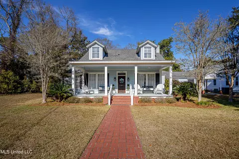 4019 Bellview Ave, Moss Point, MS 39563