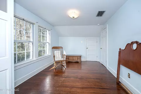 Bedroom - 4019 Bellview Ave, Moss Point, MS 39563 photo 6 of 9