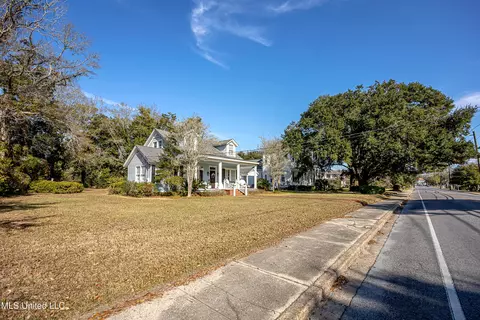 Exterior - 4019 Bellview Ave, Moss Point, MS 39563 photo 23 of 30