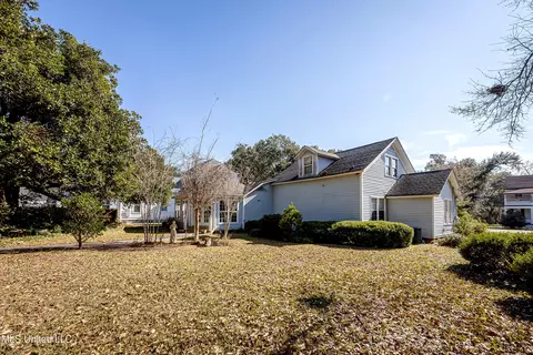 Exterior - 4019 Bellview Ave, Moss Point, MS 39563 photo 14 of 30