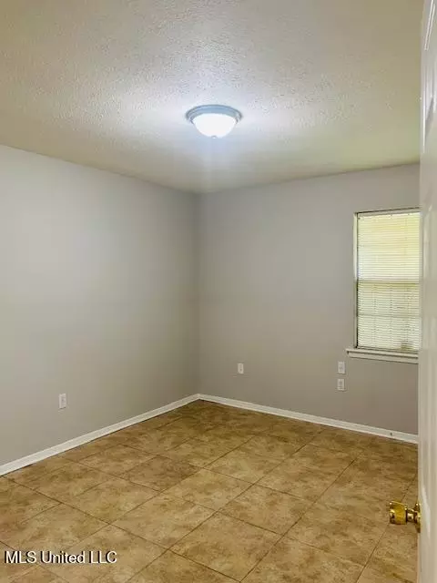 270 Myer Ave, Jackson, MS 39209 photo 6