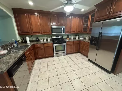 Kitchen - 202 Green Rd, Lucedale, MS 39452 photo 3 of 4