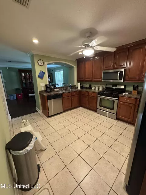 Kitchen - 202 Green Rd, Lucedale, MS 39452 photo 4 of 4