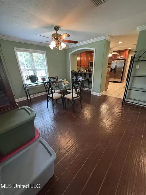 Dining - 202 Green Rd, Lucedale, MS 39452 photo 2 of 3
