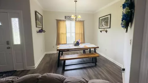 Dining - 561 Sharon Rd, Canton, MS 39046 photo 1 of 1