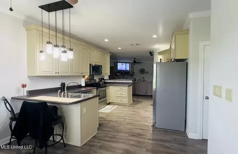 Kitchen - 561 Sharon Rd, Canton, MS 39046 photo 3 of 3