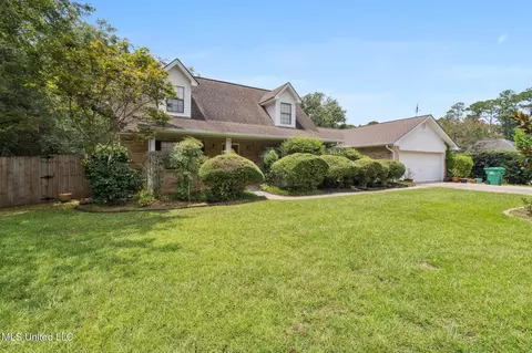 9570 Laa La Way, Diamondhead, MS 39525