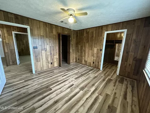 Bedroom - 40231 Rye Bottom Rd, Aberdeen, MS 39730 photo 2 of 3