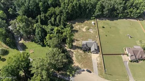 View/Area - 10437 Emerald Cv, Hernando, MS 38632 photo 1 of 4