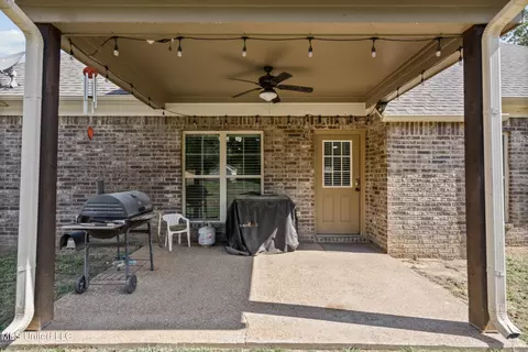 Other - 10437 Emerald Cv, Hernando, MS 38632 photo 9 of 11