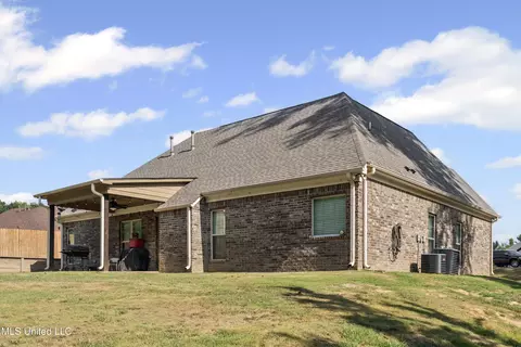 Other - 10437 Emerald Cv, Hernando, MS 38632 photo 1 of 11