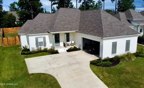 112 Seymour Dr, Madison, MS 39110