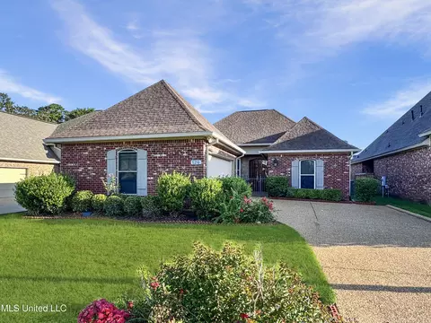 126 Asbury Sq, Pearl, MS 39208