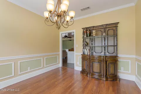 Dining - 592 S Deerfield Dr, Canton, MS 39046 photo 4 of 4