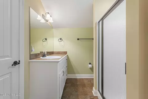 Bath - 592 S Deerfield Dr, Canton, MS 39046 photo 2 of 3