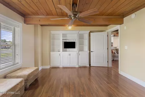 Living - 592 S Deerfield Dr, Canton, MS 39046 photo 2 of 2