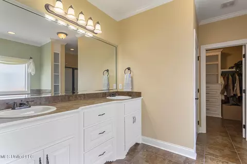 Bath - 592 S Deerfield Dr, Canton, MS 39046 photo 1 of 3