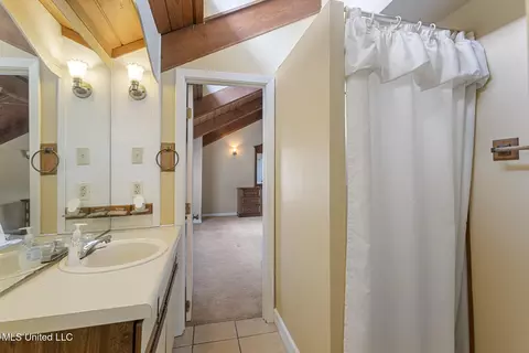 Bath - 592 S Deerfield Dr, Canton, MS 39046 photo 3 of 3