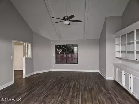 Living - 455 Eagle Ct, Byram, MS 39272 photo 1 of 2