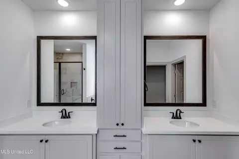 Bath - 229 Bronson Bnd, Flowood, MS 39232 photo 6 of 8