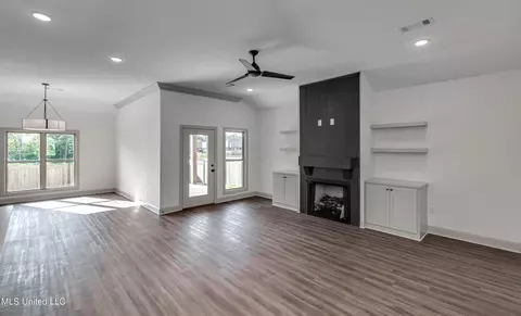 Living - 229 Bronson Bnd, Flowood, MS 39232 photo 1 of 2