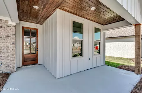 229 Bronson Bnd, Flowood, MS 39232