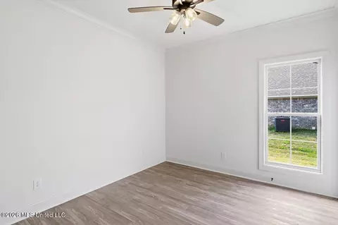 Bedroom - 229 Jasmine Cove Cir, Brandon, MS 39042 photo 2 of 4