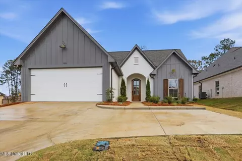 159 Bronson Bnd, Flowood, MS 39232