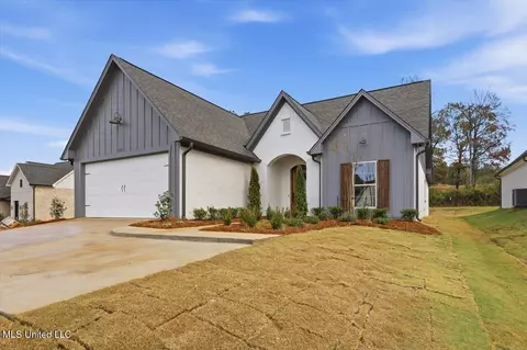 Exterior - 159 Bronson Bnd, Flowood, MS 39232 photo 2 of 5