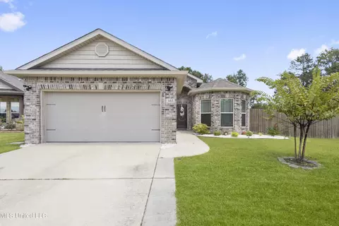 163 Clear Springs Cir, Ocean Springs, MS 39564