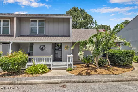 Exterior - 280 Highpoint Dr, Diamondhead, MS 39525 photo 2 of 8