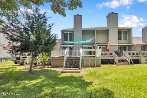 Exterior - 280 Highpoint Dr, Diamondhead, MS 39525 photo 6 of 8