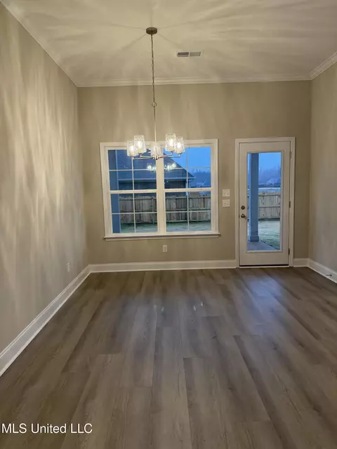 Dining - 5267 Watson View Dr, Nesbit, MS 38651 photo 1 of 1