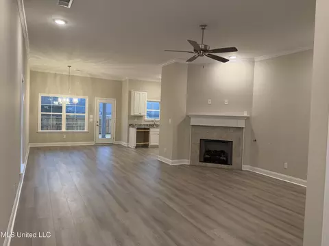 Living - 5267 Watson View Dr, Nesbit, MS 38651 photo 1 of 1