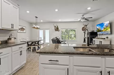 5367 Overland Dr, Biloxi, MS 39532 photo 14