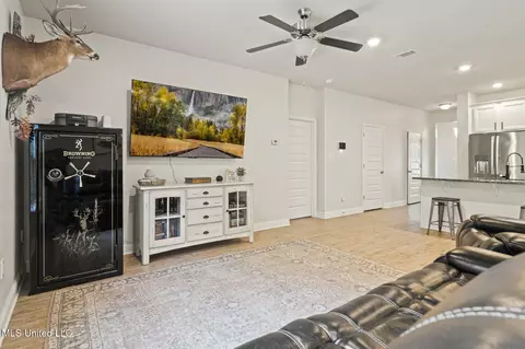5367 Overland Dr, Biloxi, MS 39532 photo 7