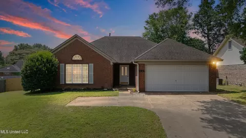 7037 Cedardale Rd, Olive Branch, MS 38654